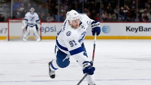 Gdy strzela Steven Stamkos, to łamią się najmocniejsze nawet kije!