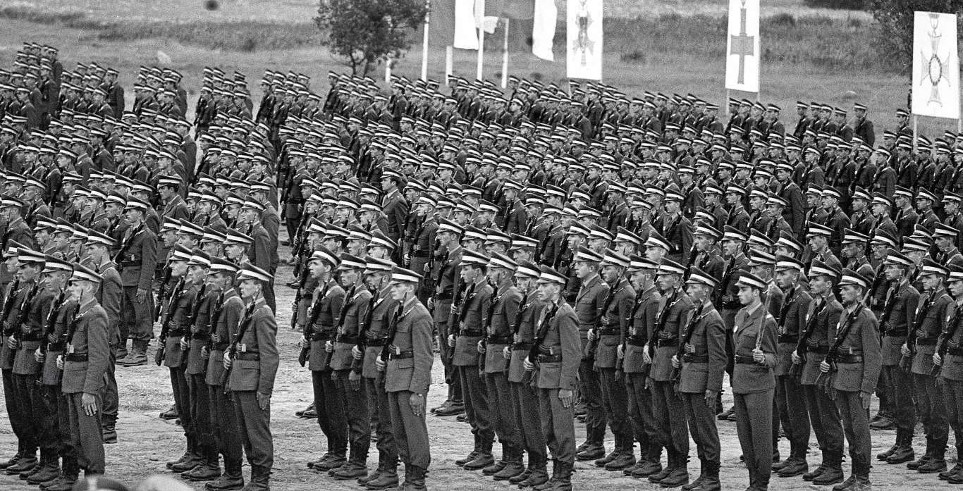 Grunwald, 15.07.1978. Przysięga żołnierzy na Polach Grunwaldzkich w 35. rocznicę przysięgi żołnierzy 1 Dywizji Piechoty im. Tadeusza Kościuszki