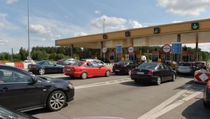 Obecny pobór opłat na bramkach powoduje powstawanie korków na autostradach