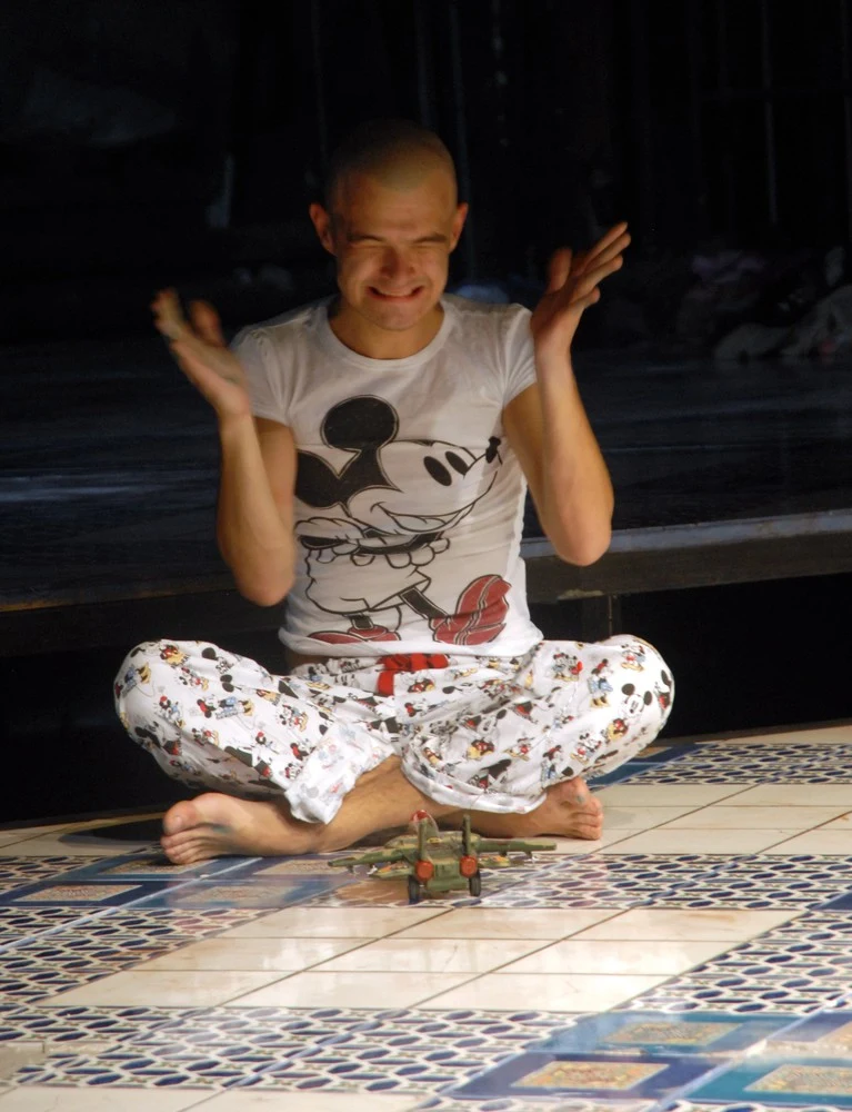 Dawid Ogrodnik w sztuce "Brand. Miasto wybrani" Dawid Ogrodnik w sztuce "Brand. Miasto wybrani"