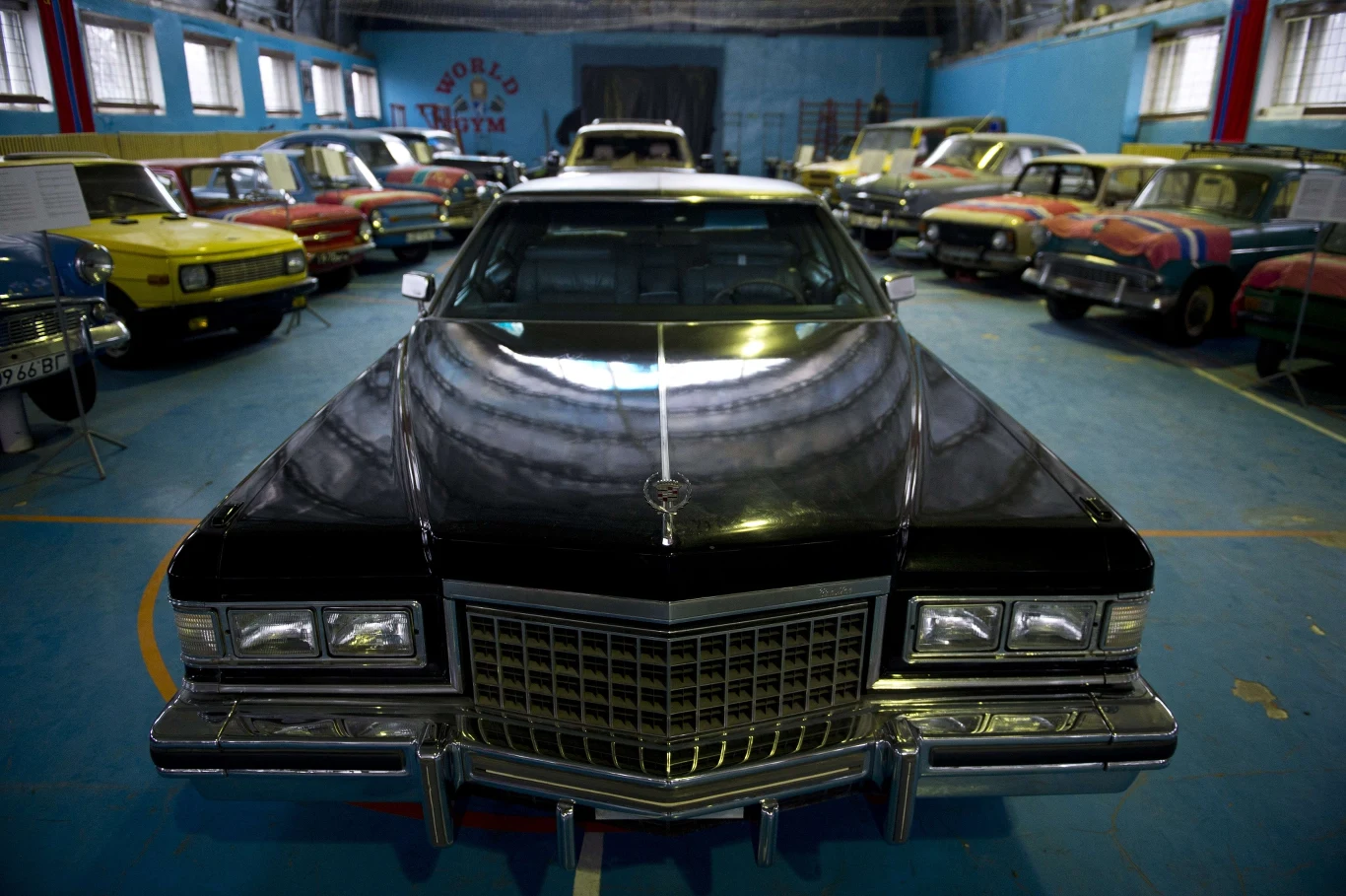 Większość członków grupy pochodzi z Donbasu. Są też Rosjanie i Białorusini. Większość członków grupy pochodzi z Donbasu. Są też Rosjanie i Białorusini.