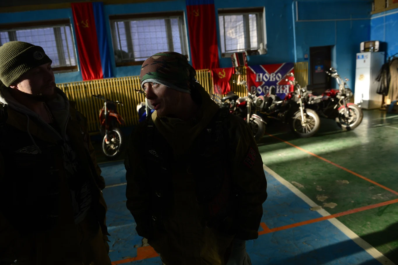 Większość członków grupy pochodzi z Donbasu. Są też Rosjanie i Białorusini. Większość członków grupy pochodzi z Donbasu. Są też Rosjanie i Białorusini.