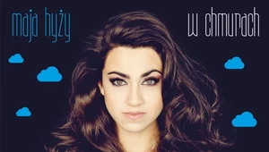 Maja Hyży na okładce albumu "W chmurach"