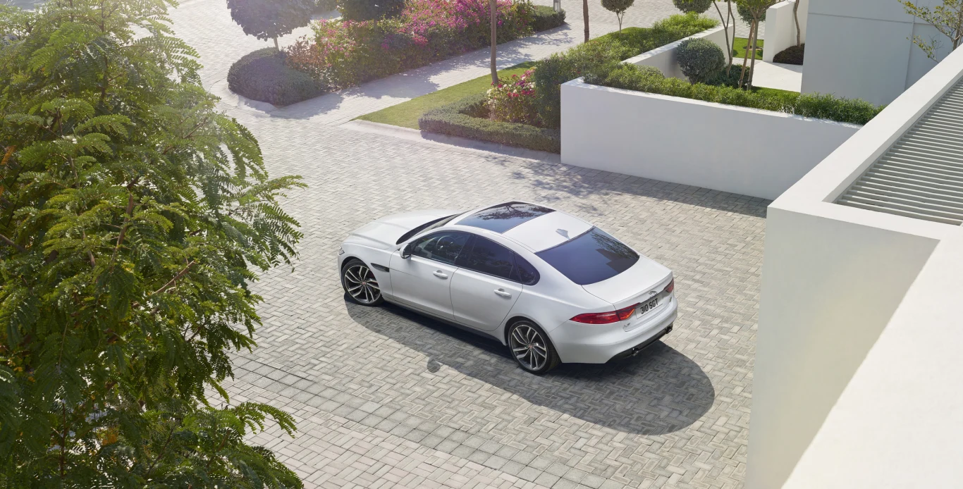 Jaguar XF