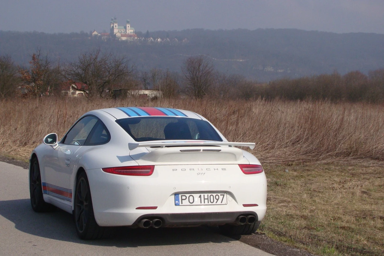 Porsche 911 Carrera S Martini Racing Edition Porsche 911 Carrera S Martini Racing Edition