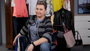 Ana Męczyńska to ceniona i znana polska stylistka i kostiumografka. Należy do grona najlepszych obecnie kostiumografek w Polsce. To właśnie ona ubiera bohaterów „rodzinki.pl“ i „Prawa Agaty“. W przeszłości odpowiedzialna była także za kostiumy w serialach: „Ja to mam szczęście!“, „Baron24“ oraz w filmach kinowych: „Wkręceni“, „Wkręceni2“, „Śniadanie do łóżka“ czy „Miłość na wybiegu“. 