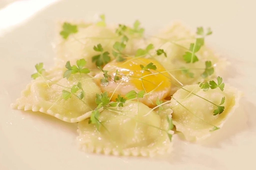 Agnolotti z ricottą i parmezanem