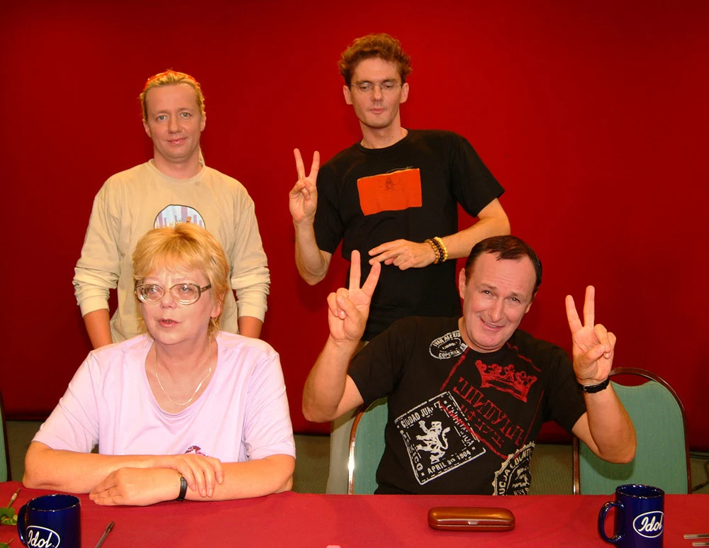 Robert Leszczyński był m.in. jurorem "Idola", 2002 rok Robert Leszczyński był m.in. jurorem "Idola", 2002 rok