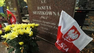 Symboliczny grób Danuty Siedzikówny "Inki" na Cmentarzu Garnizonowym w Gdańsku