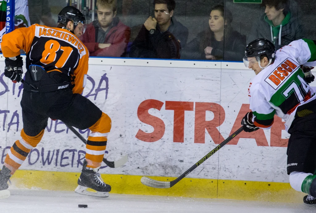 Tyszanie (białe koszulki) po raz drugi w historii zostali mistrzami Polski