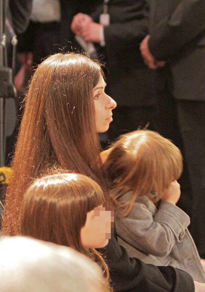 Marta Kaczyńska z córkami w Bazylice Mariackiej Marta Kaczyńska z córkami w Bazylice Mariackiej