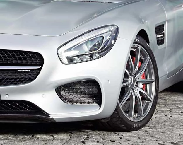 Nowe auto miałoby wykorzystywać przednionapędową platformę MFA2 i czerpać ze stylizacji obecnego AMG GT