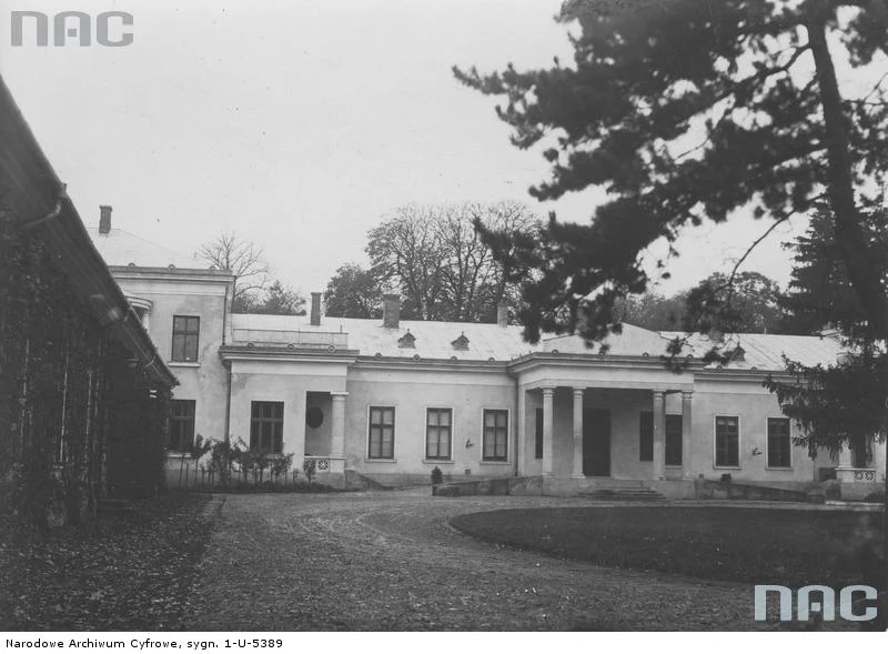 Radziechów. Pałac hrabiego Badeniego