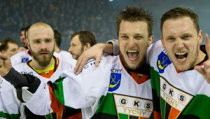 Kapitan reprezentacji Polski Marcin Kolusz (z prawej), Jarosław Rzeszutko i Michał Kotlorz poprowadzili GKS Tychy do mistrzostwa Polski. Teraz pora na MŚ!