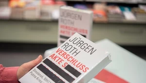 Książka Jürgena Rotha ukazała się w środę