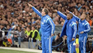 Bielsa (z lewej) podczas spotkania z PSG