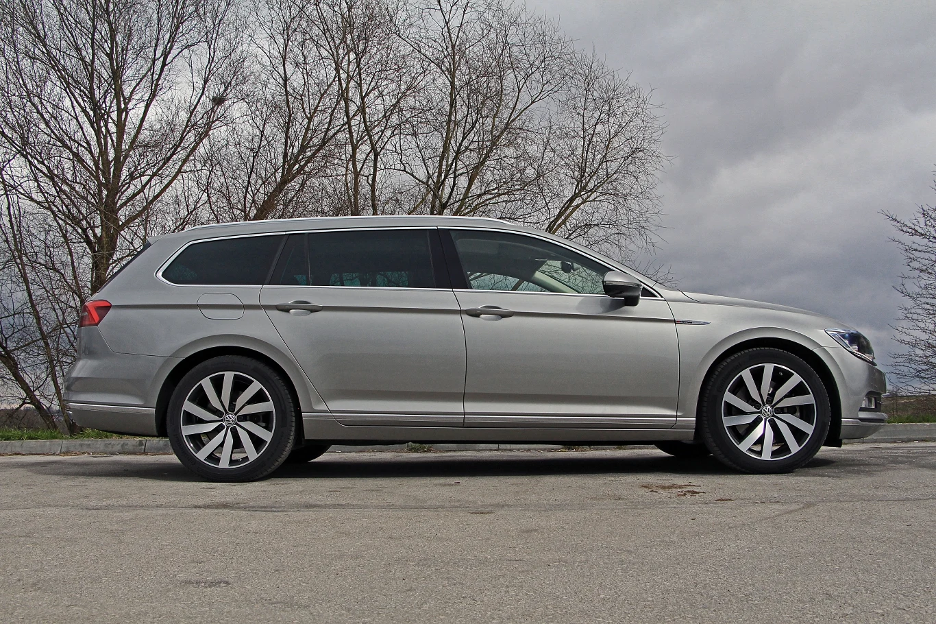 Volkswagen Passat Variant 2.0 TDI 240 KM 4MOTION Volkswagen Passat Variant 2.0 TDI 240 KM 4MOTION