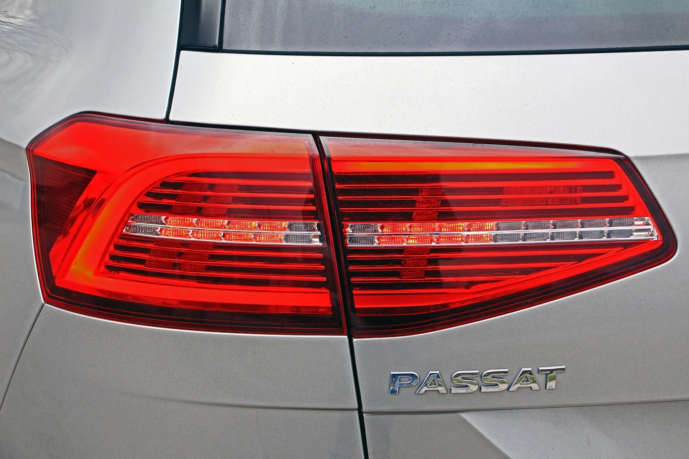 Volkswagen Passat Variant 2.0 TDI 240 KM 4MOTION Volkswagen Passat Variant 2.0 TDI 240 KM 4MOTION