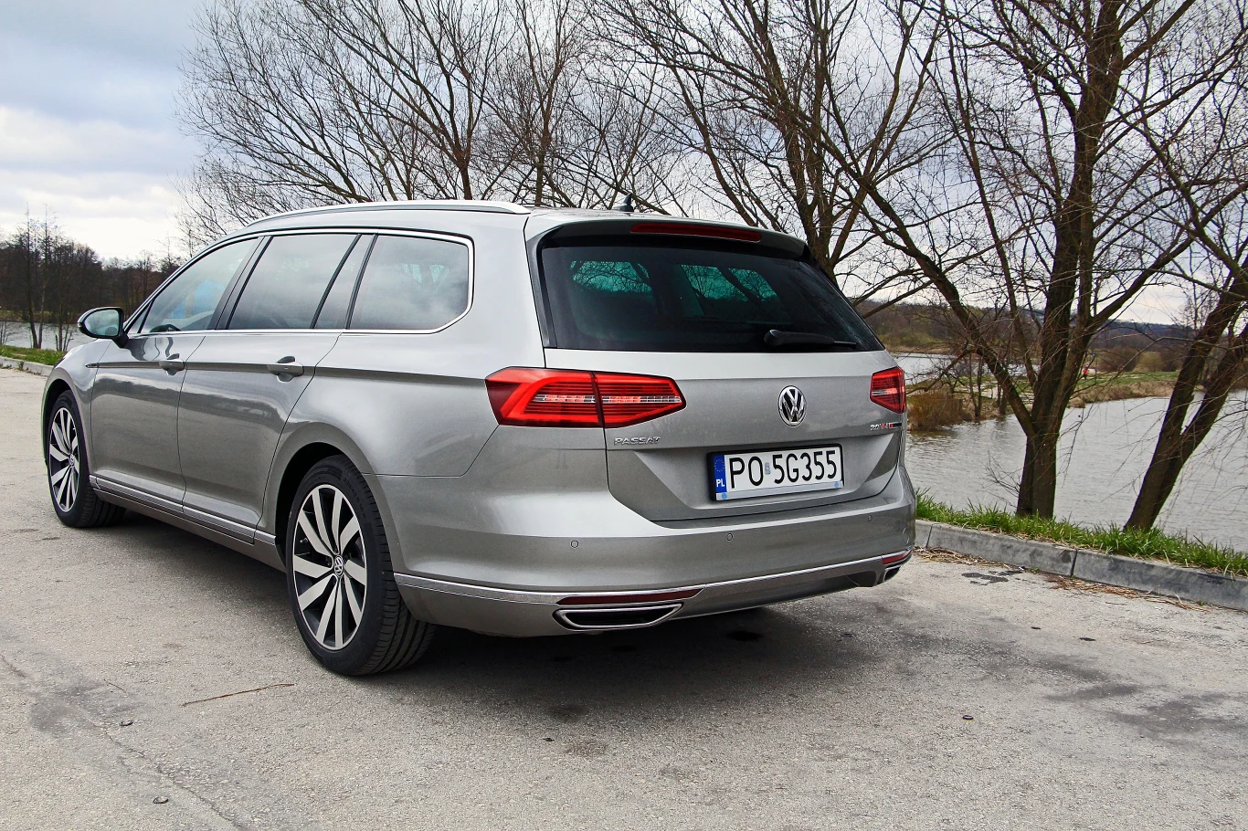 Volkswagen Passat Variant 2.0 TDI 240 KM 4MOTION Volkswagen Passat Variant 2.0 TDI 240 KM 4MOTION