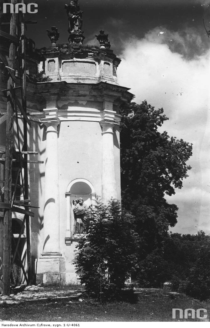 Mikulińce - barokowy Kościół Trójcy Przenajświętszej z 1779 roku