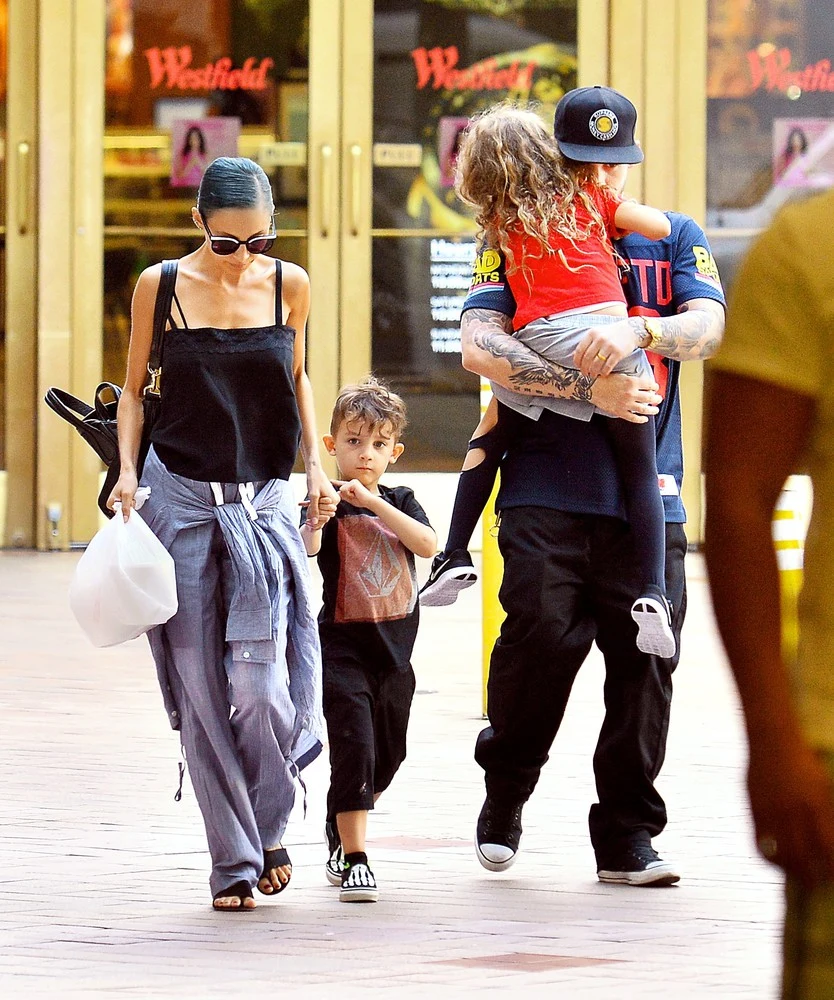 Nicole Richie i Joel Madden z dziećmi