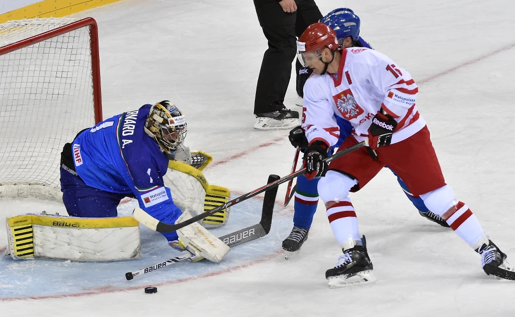 Gola dla "Biało-czerwonych" zdobył Grzegorz Pasiut, a na listę strzelców w zespole Italii wpisali się Brian Ihnacak i Anton Bernard. Gola dla "Biało-czerwonych" zdobył Grzegorz Pasiut, a na listę strzelców w zespole Italii wpisali się Brian Ihnacak i Anton Bernard.