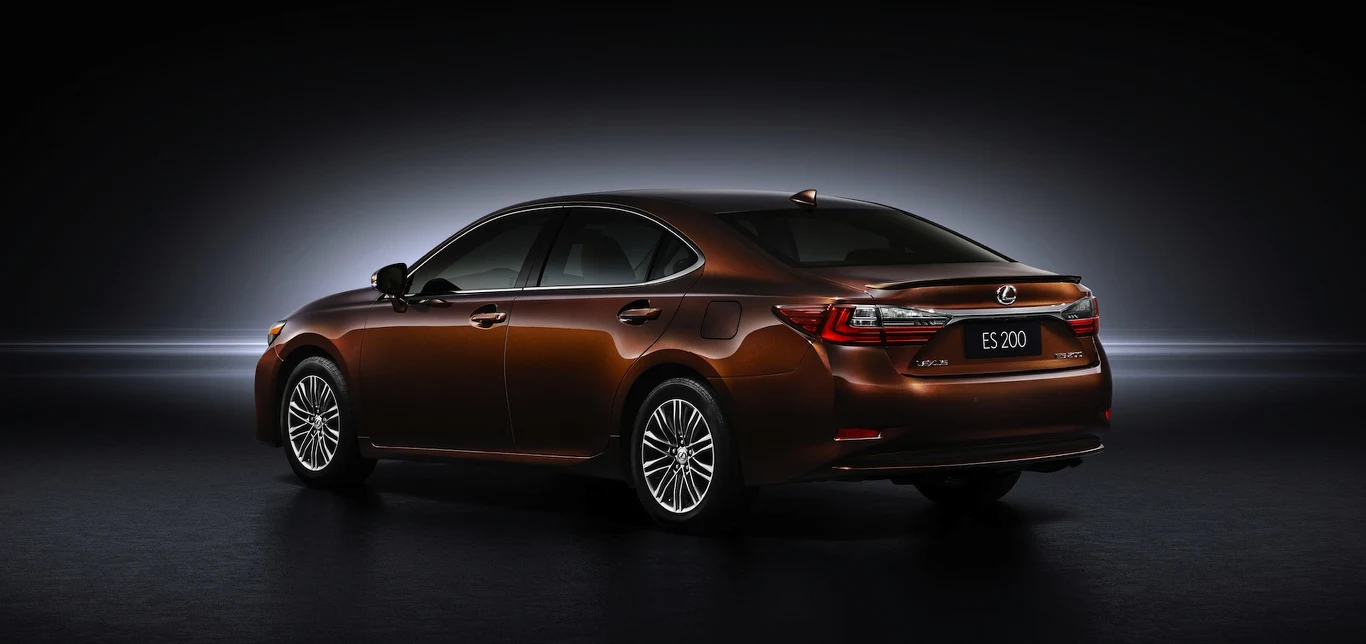 Lexus ES 200
