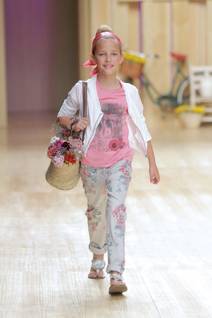 Moda dziecięca Moda dziecięca