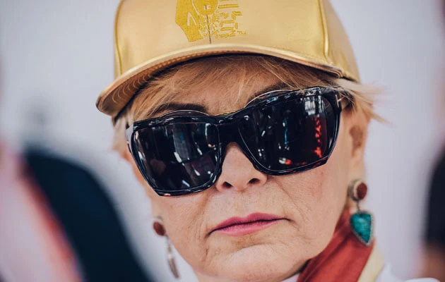 Roseanne Barr traci wzrok!