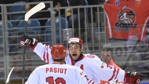 Grzegorz Pasiut i strzelec pierwszego gola Adam Bagiński