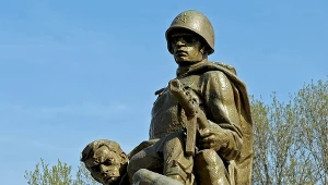 Cmentarz Mauzoleum Zolnierzy Radzieckich poleglych w czasie II wojny swiatowej