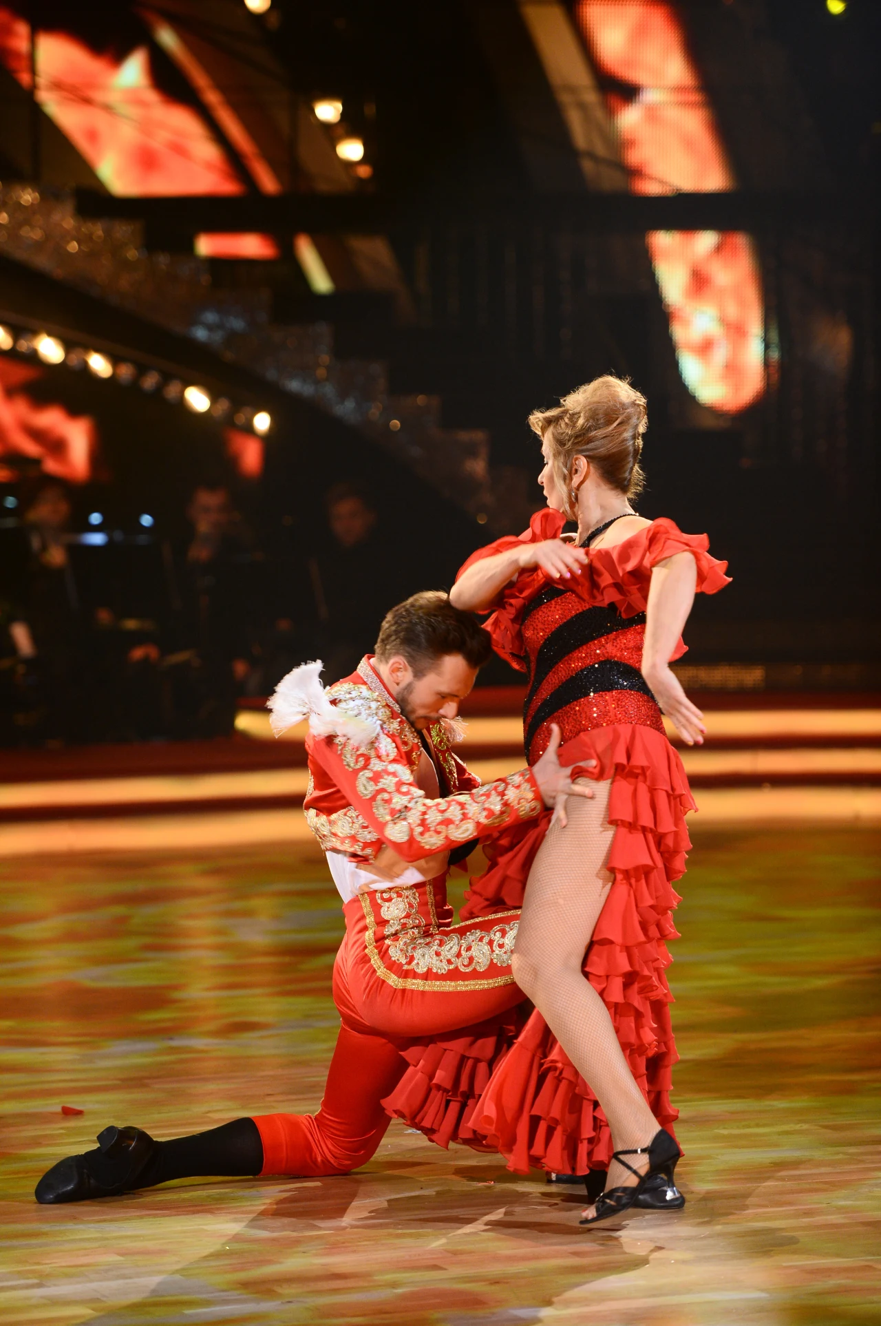 Ewa Kasprzyk świetnie sobie radzi w "Tańcu z gwiazdami" Ewa Kasprzyk świetnie sobie radzi w "Tańcu z gwiazdami"