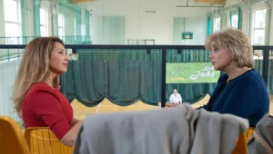 Milecka da do zrozumienia dentystce, że zna intymne szczegóły na temat doktora