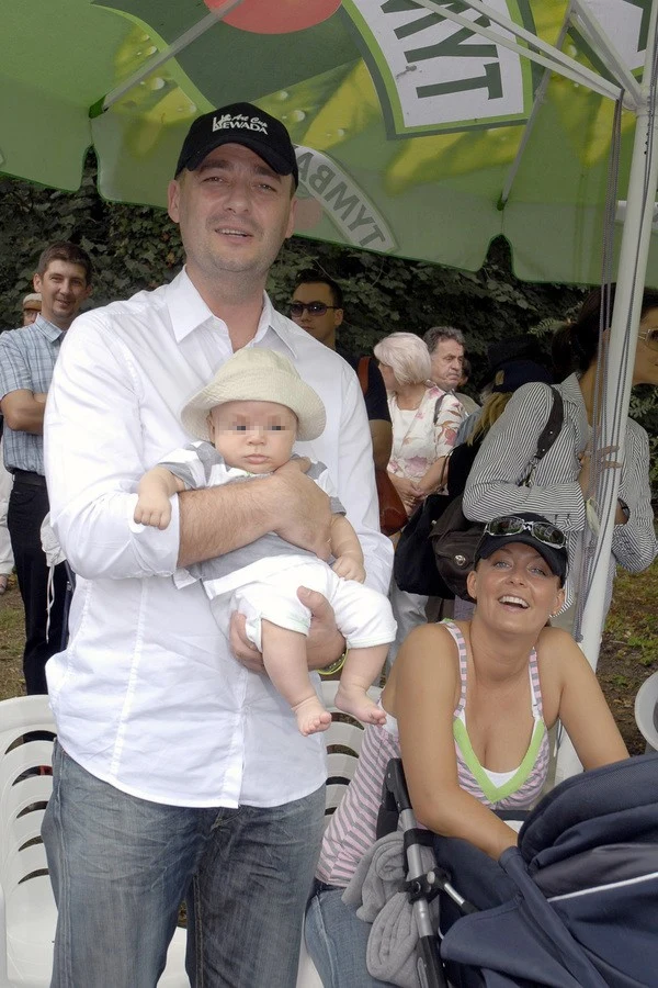 Małgorzata z synkiem i byłym mężem (2006 rok) Małgorzata z synkiem i byłym mężem (2006 rok)