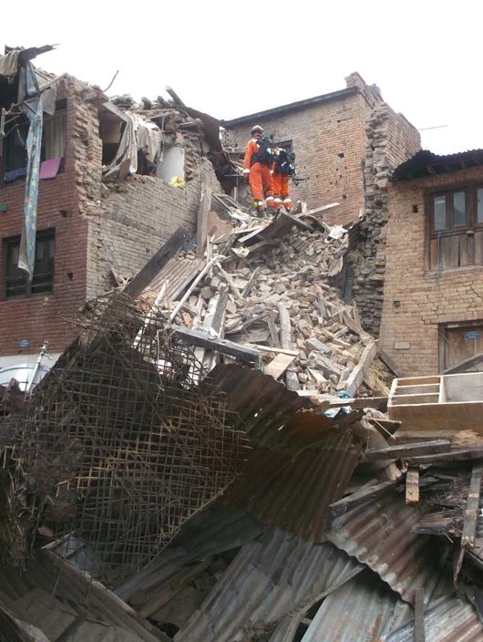 Wstrząsające zdjęcia z Nepalu wysłali polscy strażacy