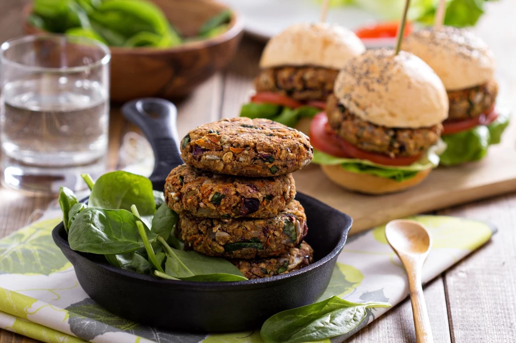 Pyszny przepis na wegańskie burgery Pyszny przepis na wegańskie burgery