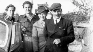 Henryk Flame "Bartek" i jego żołnierze. Zdjęcie z początku 1946 roku