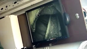 Kadr z filmu udostępnionego przez Katowicki Holding Węglowy SA przedstawia ekran z widokiem z kamery