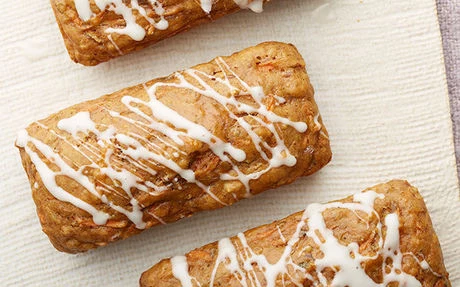  Mini ciasteczka marchewkowe z glazurą serową 