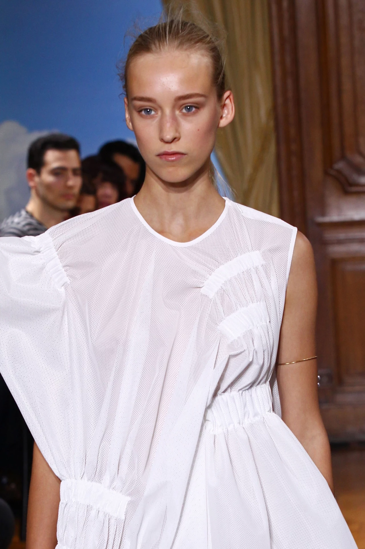 Kolekcja Victor&Rolf wiosna - lato 2015. Pokaz z Paryskiego Tygodnia Mody Kolekcja Victor&Rolf wiosna - lato 2015. Pokaz z Paryskiego Tygodnia Mody