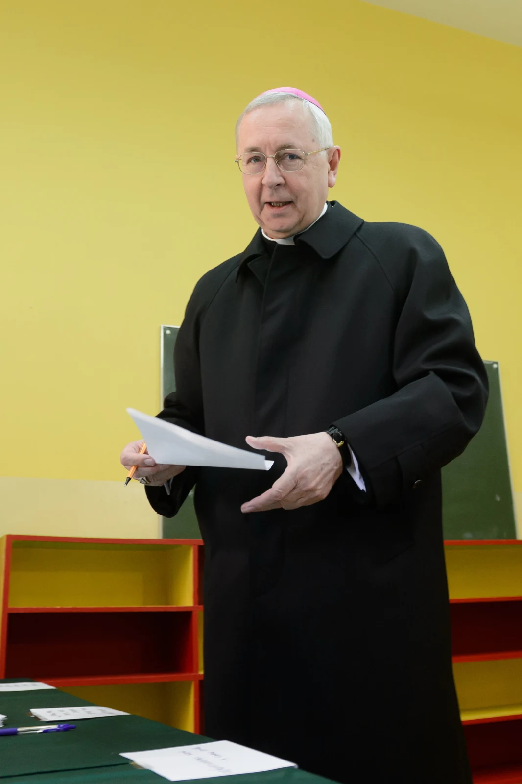 Przewodniczący Komisji Episkopatu Polski, arcybiskup Stanisław Gądecki zagłosował w lokalu wyborczym w Poznaniu