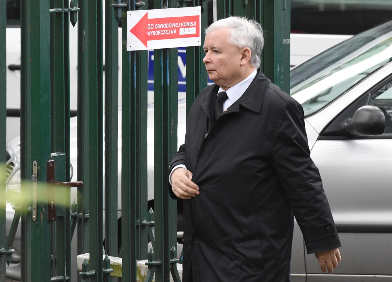 Prezes PiS Jarosław Kaczyński zagłosował w lokalu wyborczym w Warszawie