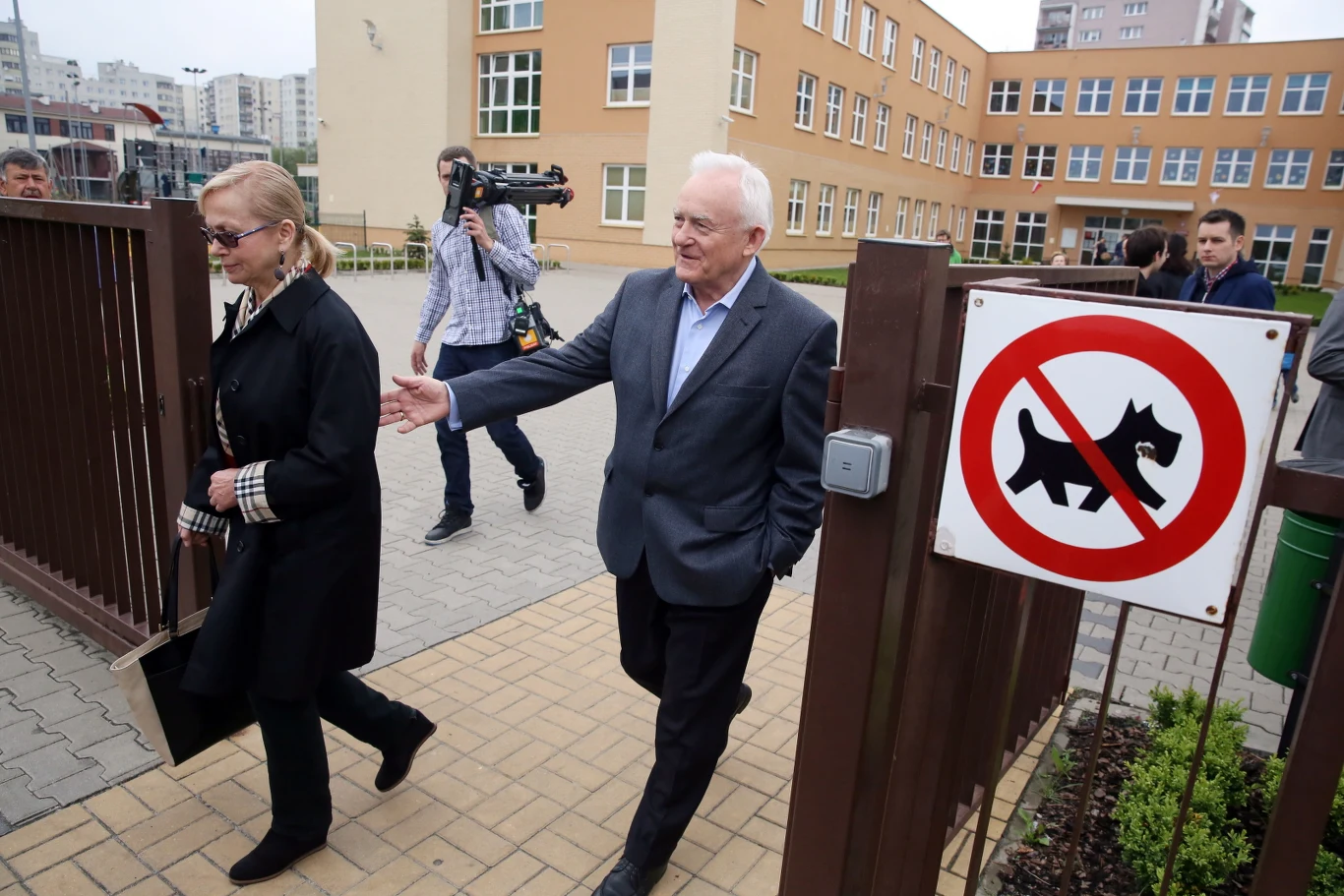 Szef SLD - Leszek Miller głosował w Warszawie
