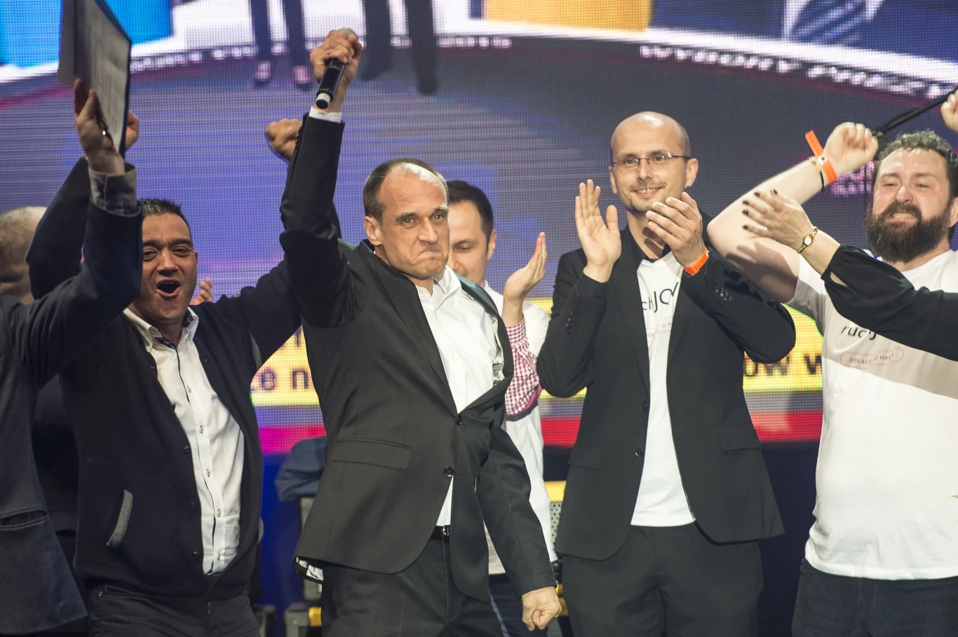 Kandydat na prezydenta RP Paweł Kukiz po ogłoszeniu wyników sondażowych