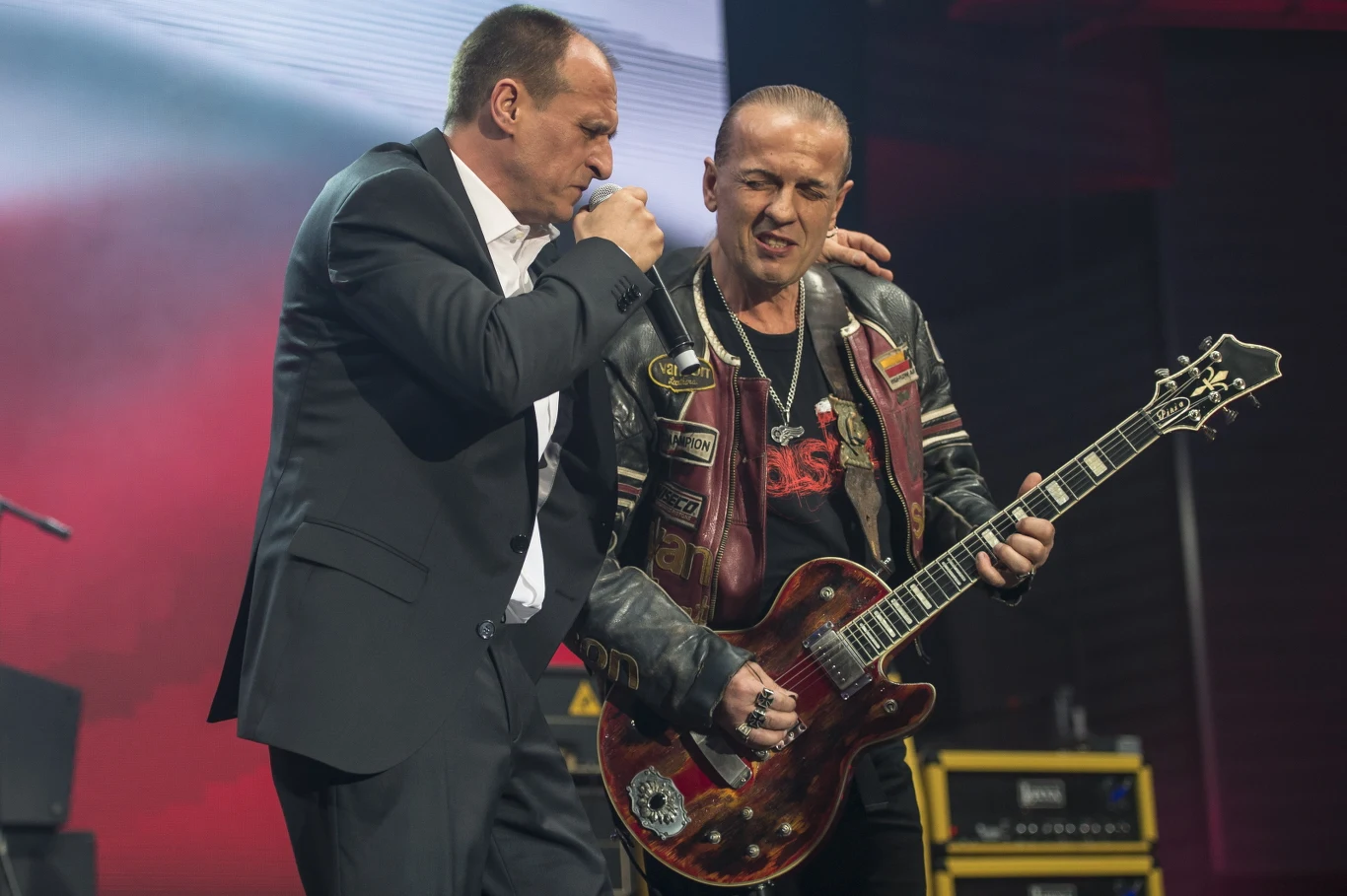 Kandydat na prezydenta RP Paweł Kukiz po ogłoszeniu wyników sondażowych