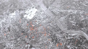 Skutki ostatniego sowieckiego bombardowania Warszawy w czasach okupacji, 12/13 maja 1943 r. Fotografia z wystawy Zygmunta Walkowskiego "Warszawa z wysoka", kwiecień 2009.