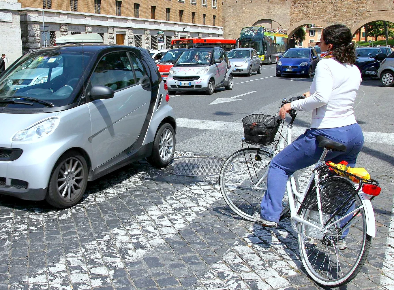 Rowerzyści vs kierowcy samochodów Rowerzyści vs kierowcy samochodów