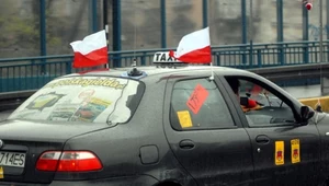 Oficjalnie taksówkarzem zostać niełatwo. Ale przepisy da się obejść