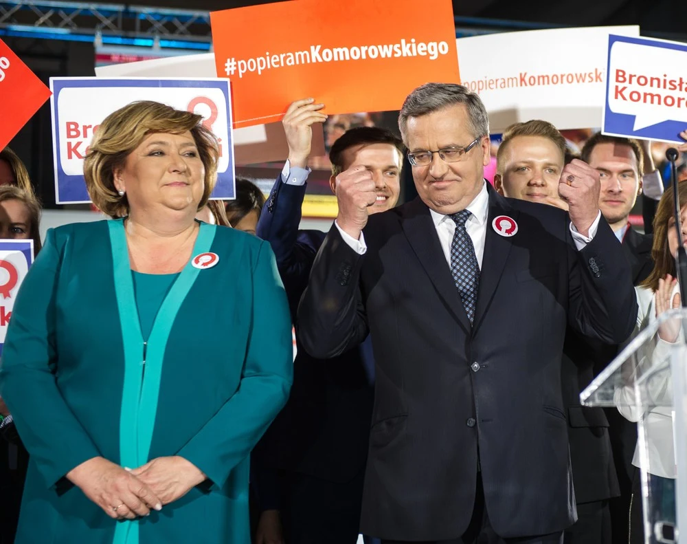 Anna i Bronisław Komorowscy podczas wieczoru wyborczego, 2015 rok