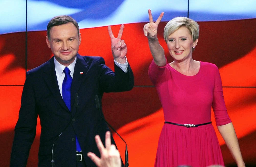 Agata Kornhauser-Duda i Andrzej Duda podczas wieczoru wyborczego